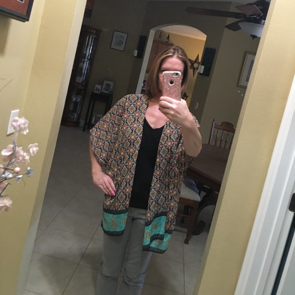Sheer Patterned Short Sleeve Kimono Sz Small